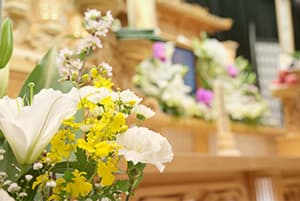 看取りから葬儀・納骨、死後事務まで、ご逝去後の片付け・手続きもフルサポートいたします。