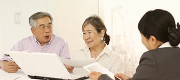 当会のスタッフが、ご希望の内容に関するご相談やご訪問について、丁寧に分かりやすくご説明いたします。担当ケアマネや親族など、信頼できる方のご同席を推奨しております。ご相談は無料なので、何度でもご相談ください。