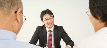 支援内容の詳細、料金体系、契約内容の説明を行います。前回同様、信頼のおける方にご同席いただくことをお勧めします。